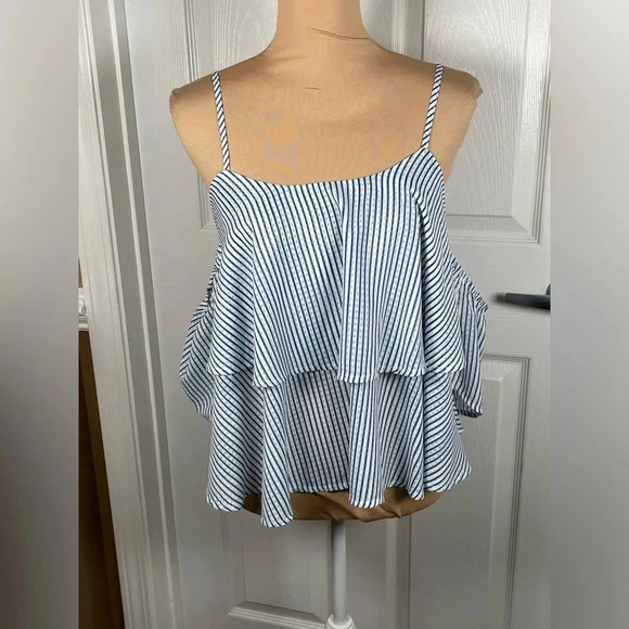 ✨ She+Sky Blue Striped Cold Shoulder Crop Top Medium NWT‎ - Picture 6 of 7